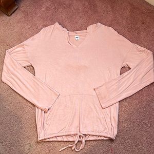 Light weight pull over